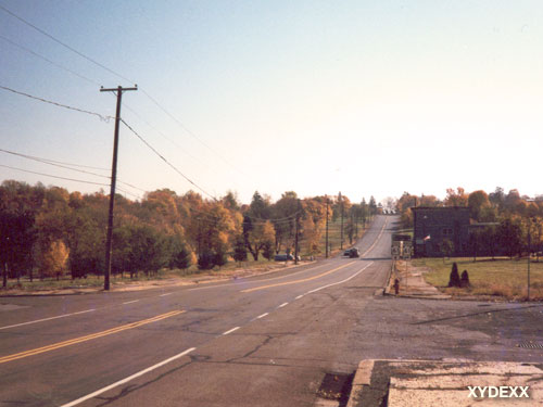 Locust Avenue, looking south. -- XYDEXX.COM