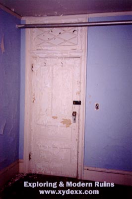Doorway with transom